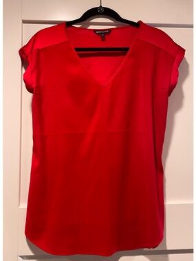 Express Women's Red V-Neck Cap Sleeve Blouse - Vibrant Red size medium